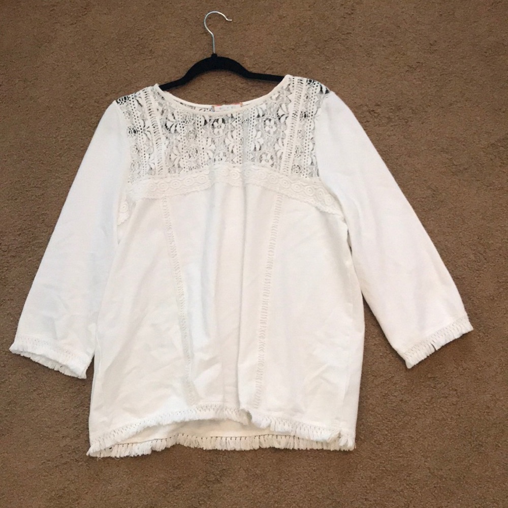 Adorable barely worn blouse